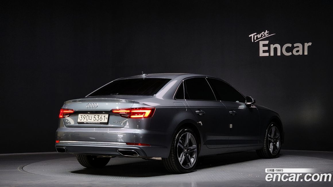 Audi A4 2019