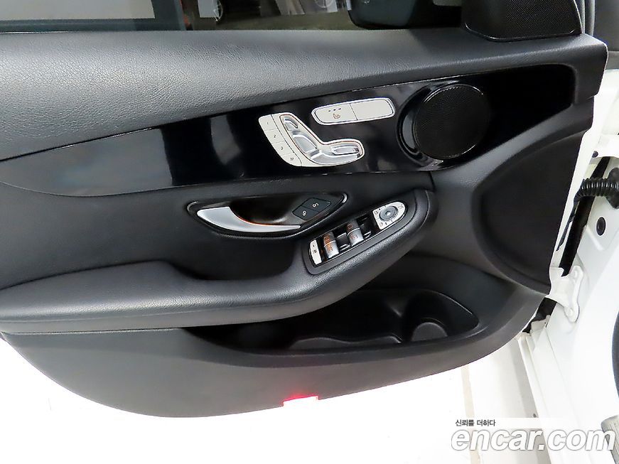 Mercedes-Benz C-Class 2019