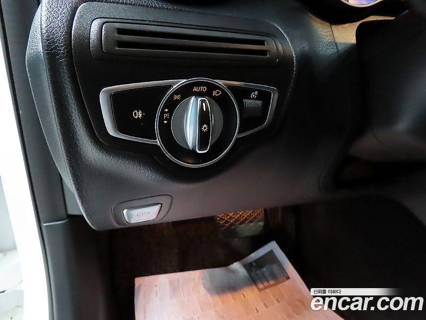 Mercedes-Benz C-Class 2019