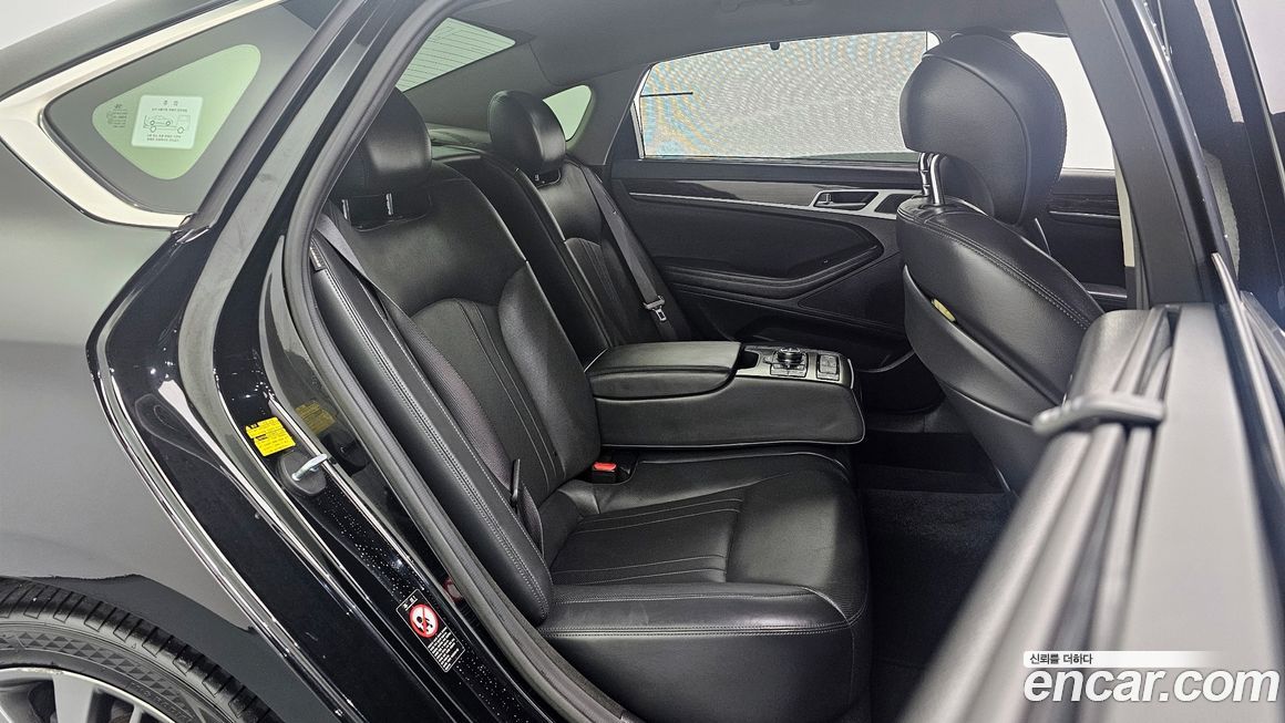 Hyundai Genesis 2014