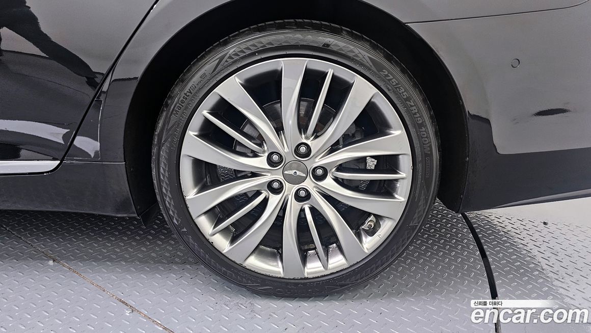 Hyundai Genesis 2014