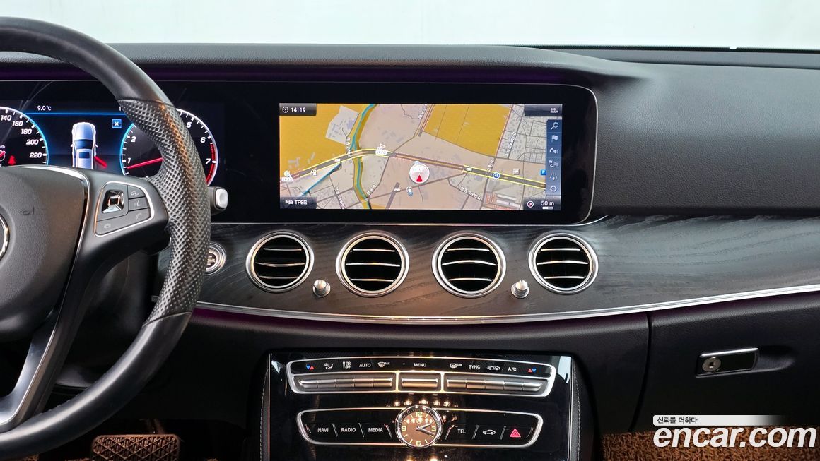 Mercedes-Benz E-Class 2018