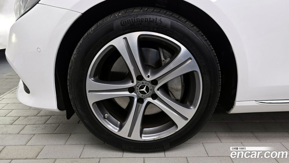 Mercedes-Benz E-Class 2018