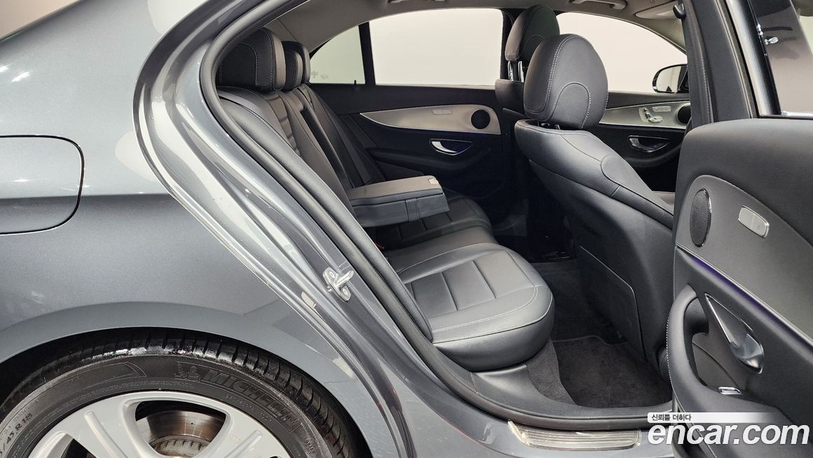 Mercedes-Benz E-Class 2018