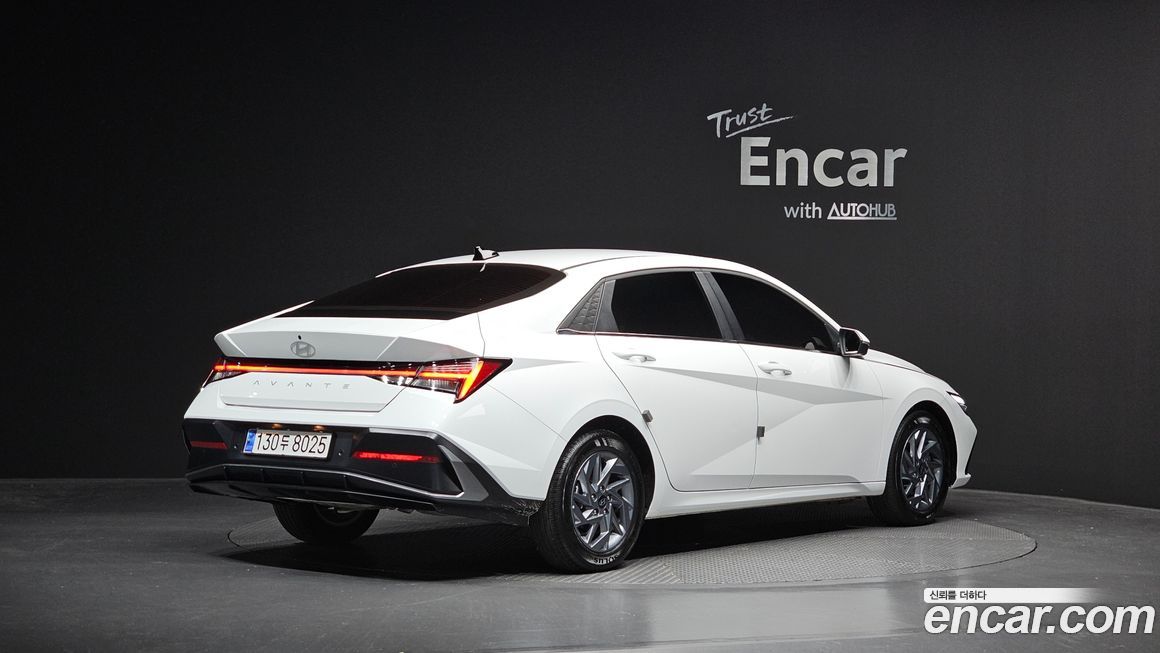 Hyundai AVANTE 2024
