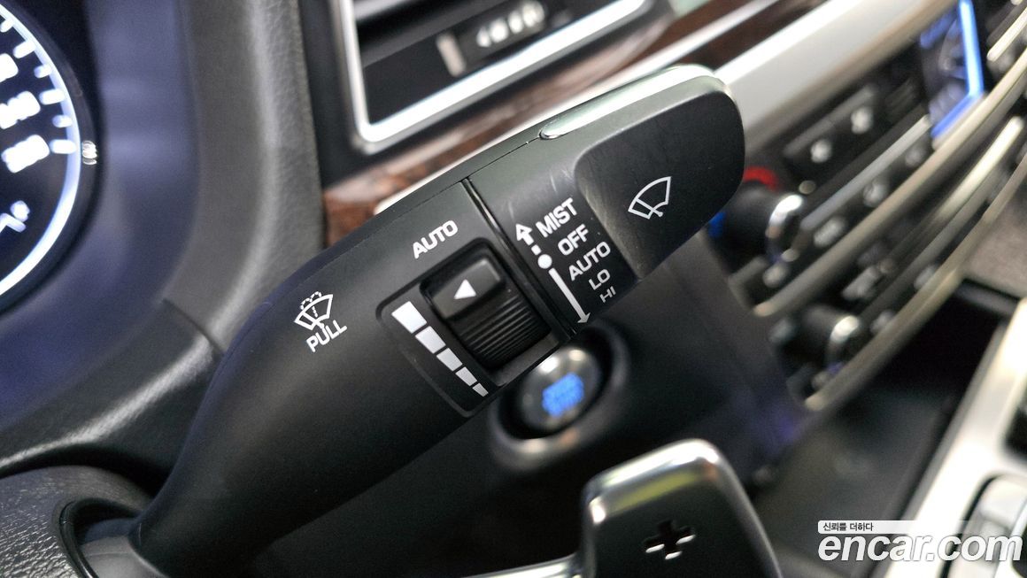 Hyundai Genesis 2015