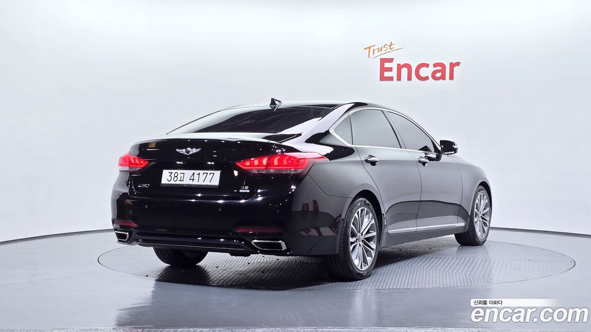 Hyundai Genesis 2015