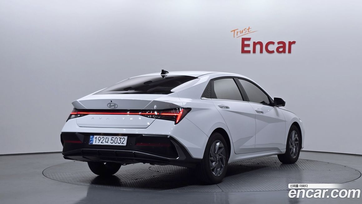 Hyundai AVANTE 2024