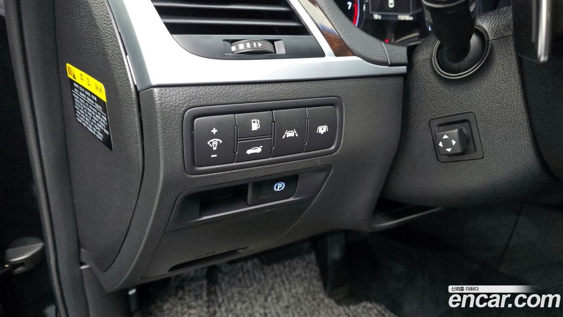 Hyundai Genesis 2015