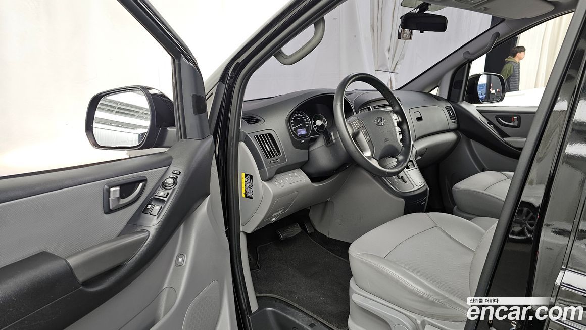 Hyundai Starex 2019