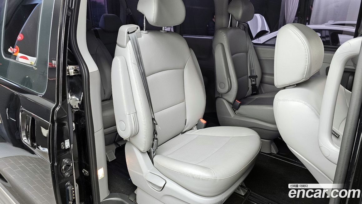 Hyundai Starex 2019