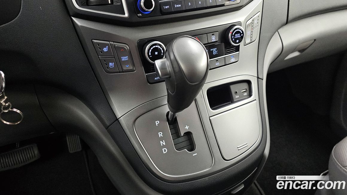 Hyundai Starex 2019