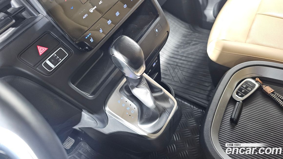 Hyundai Staria 2022
