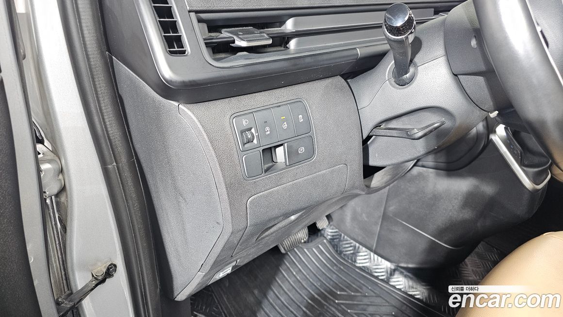 Hyundai Staria 2022