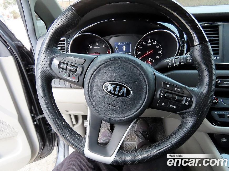 Kia Canival 2017