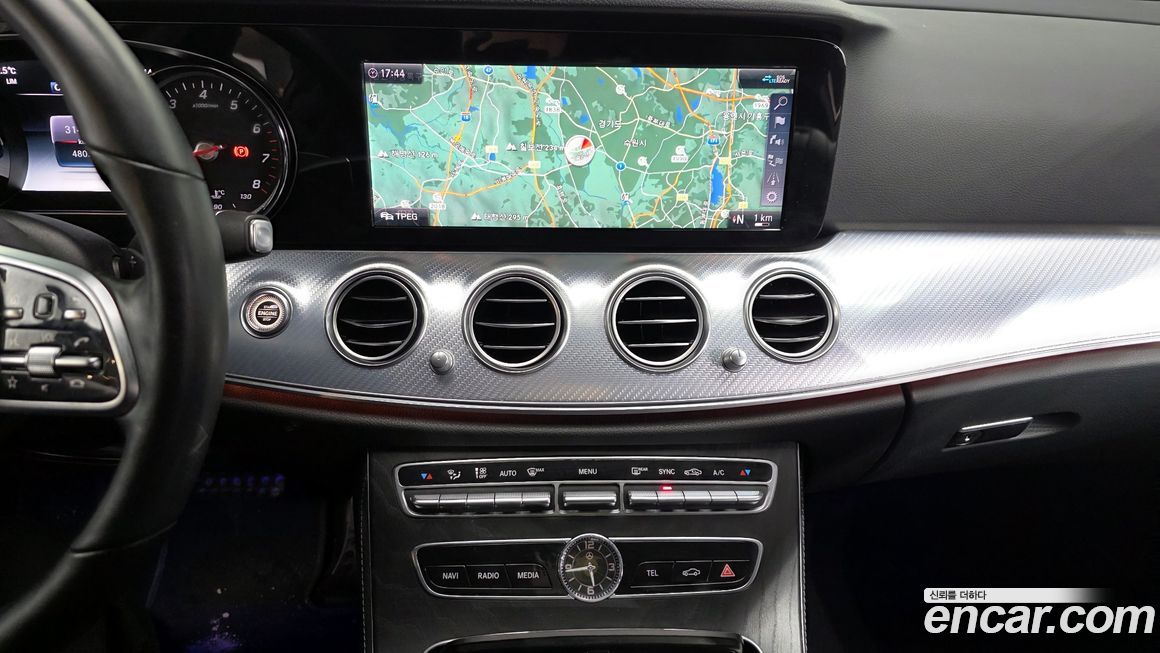 Mercedes-Benz E-Class 2020