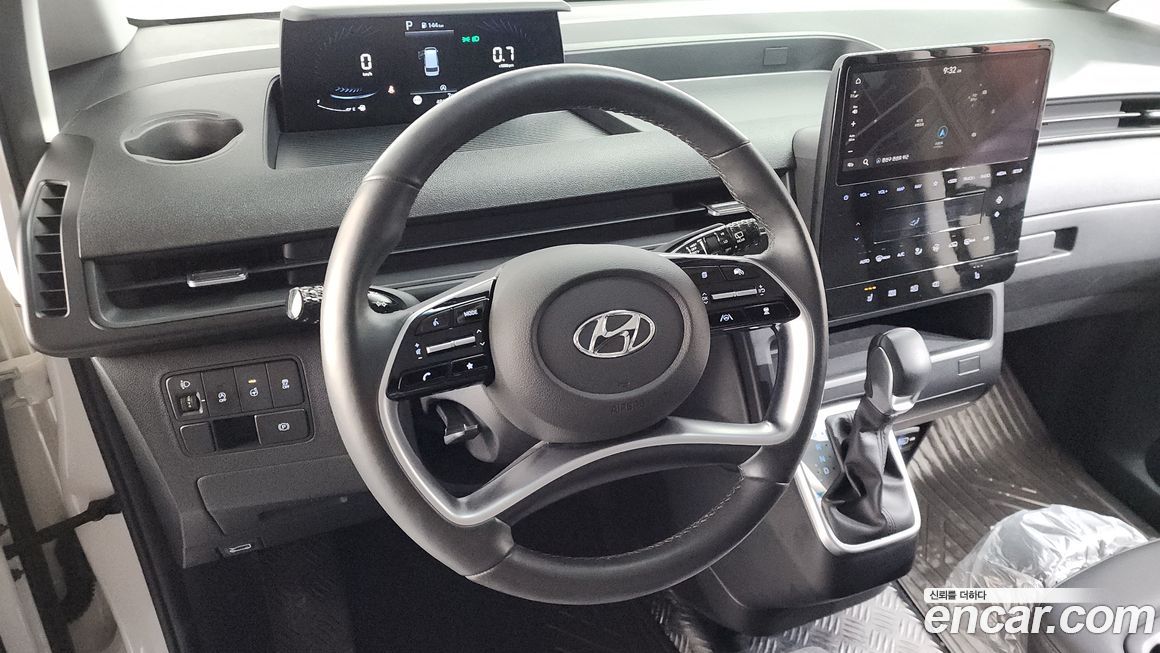 Hyundai Staria 2024