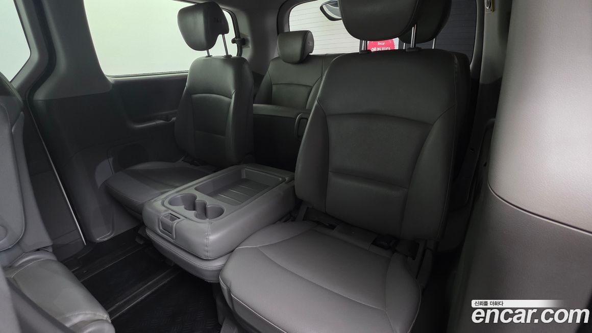 Hyundai Starex 2019