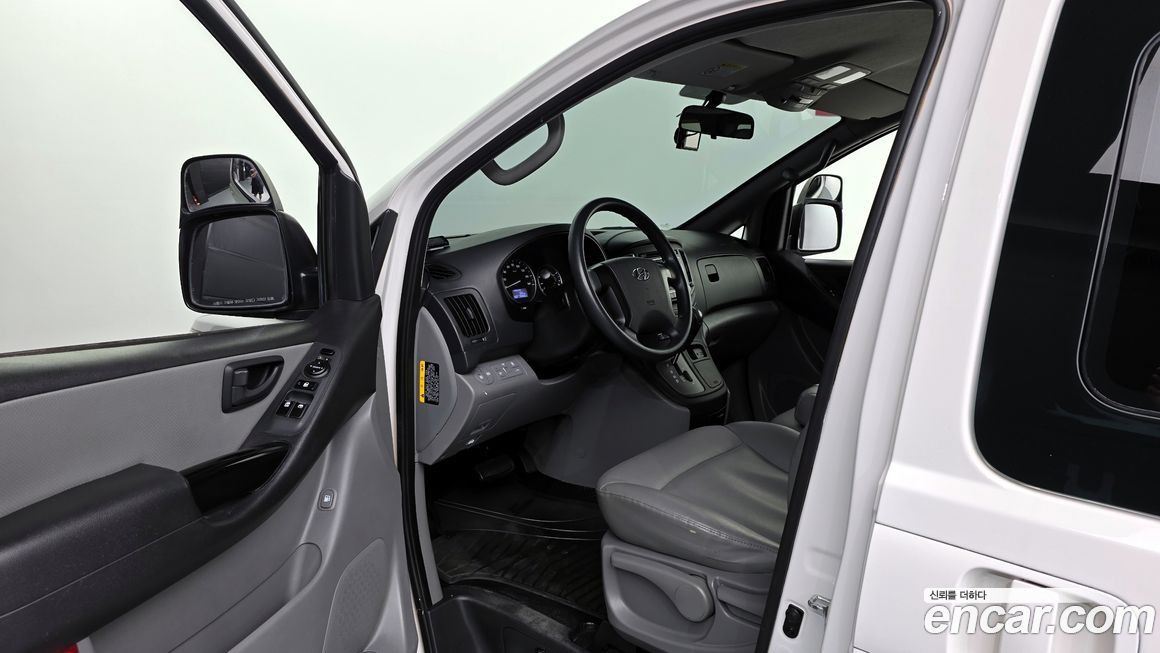 Hyundai Starex 2019