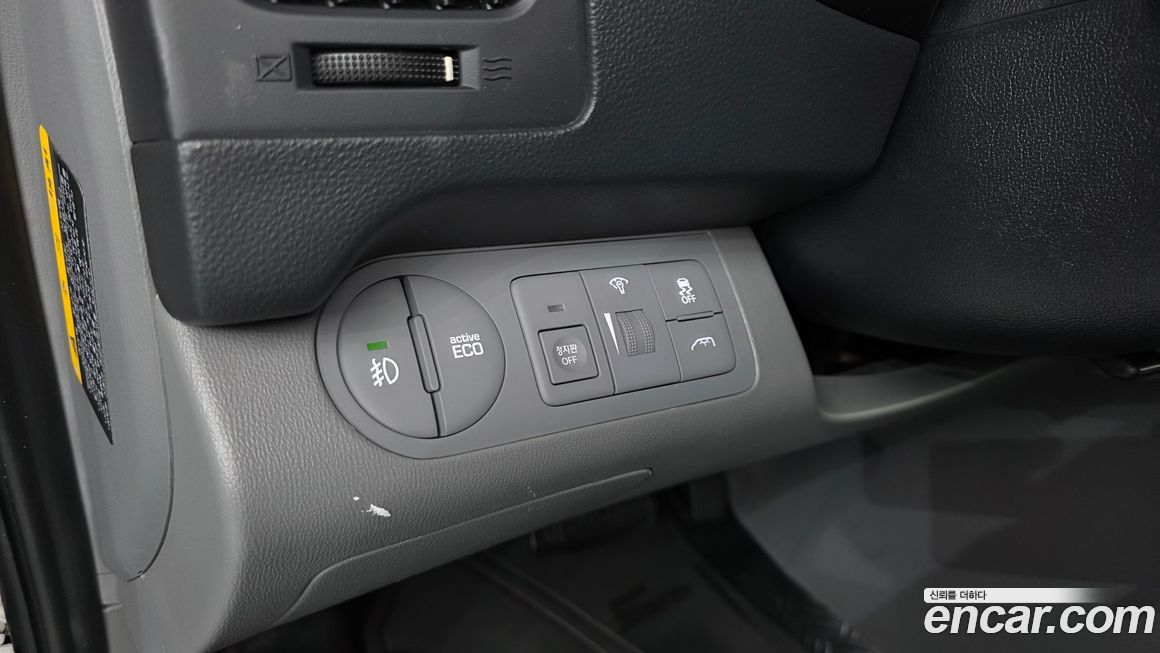 Hyundai Starex 2019
