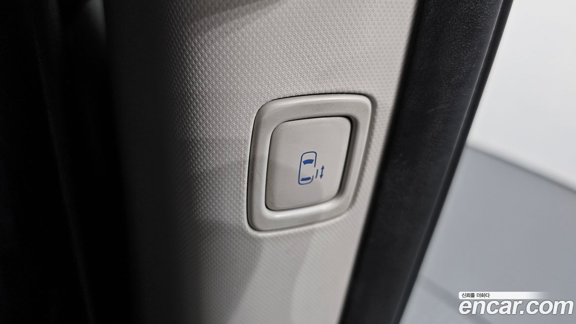 Hyundai Staria 2022