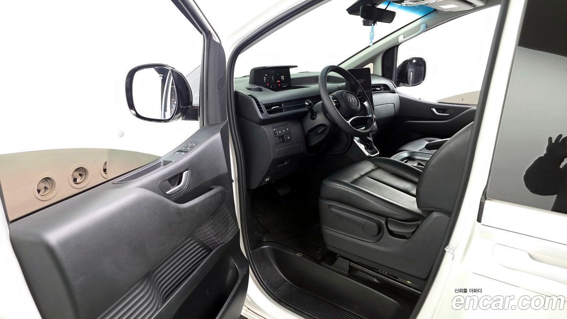 Hyundai Staria 2022