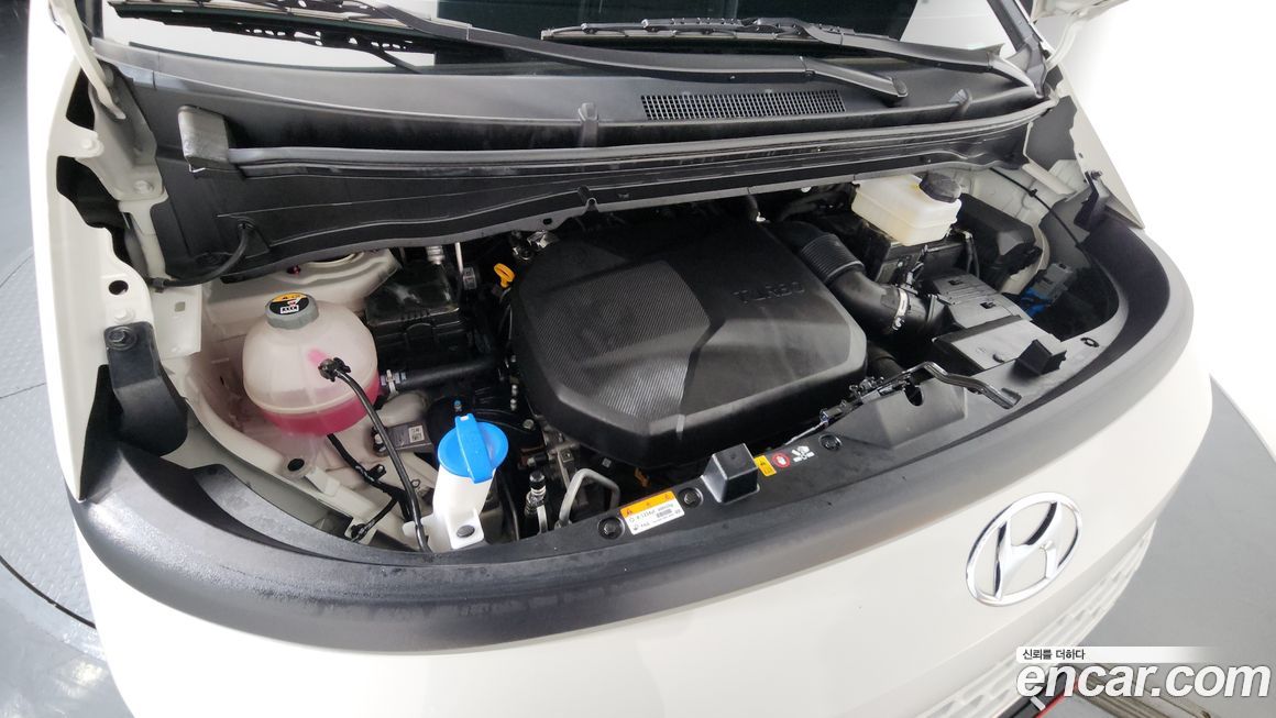 Hyundai Staria 2024