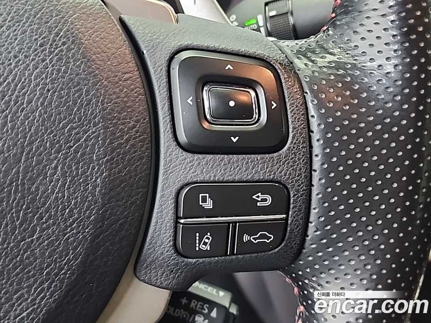 Lexus IS 2019