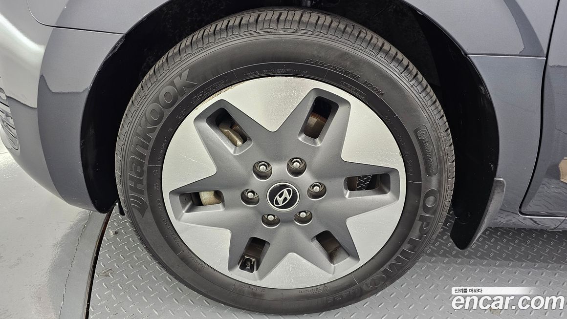 Hyundai Staria 2022