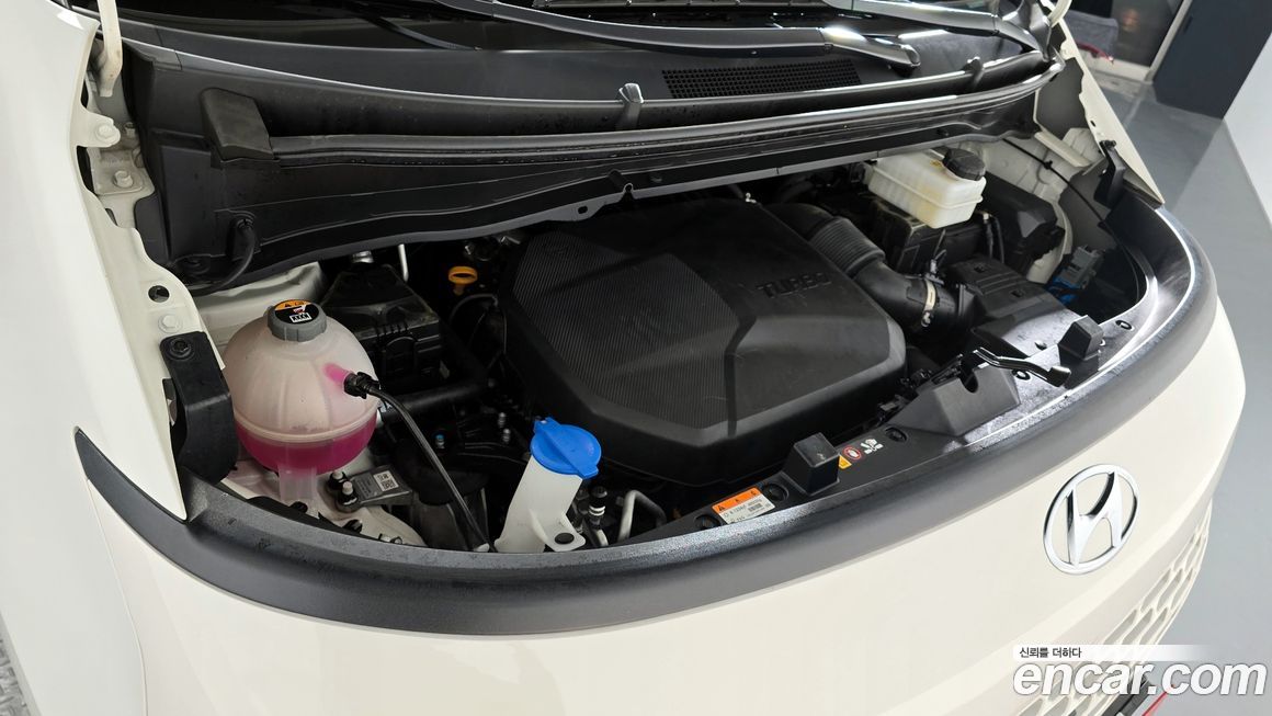 Hyundai Staria 2024