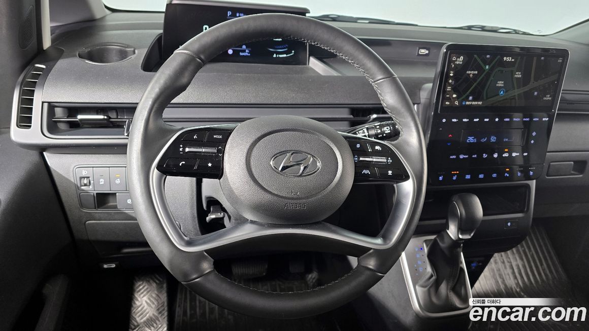 Hyundai Staria 2024