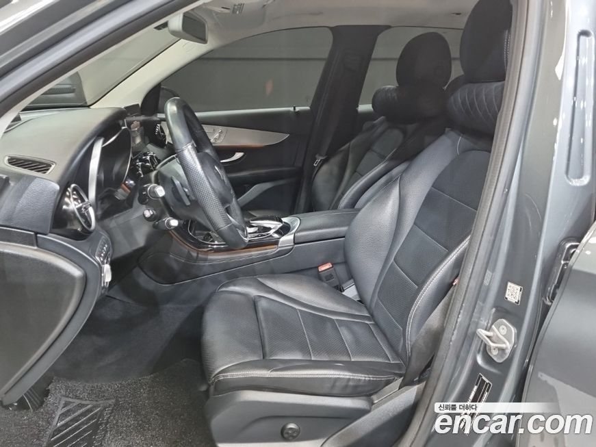 Mercedes-Benz GLC-Class 2019