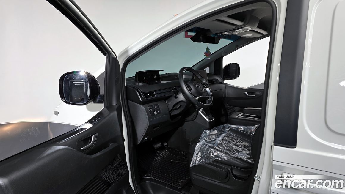 Hyundai Staria 2024