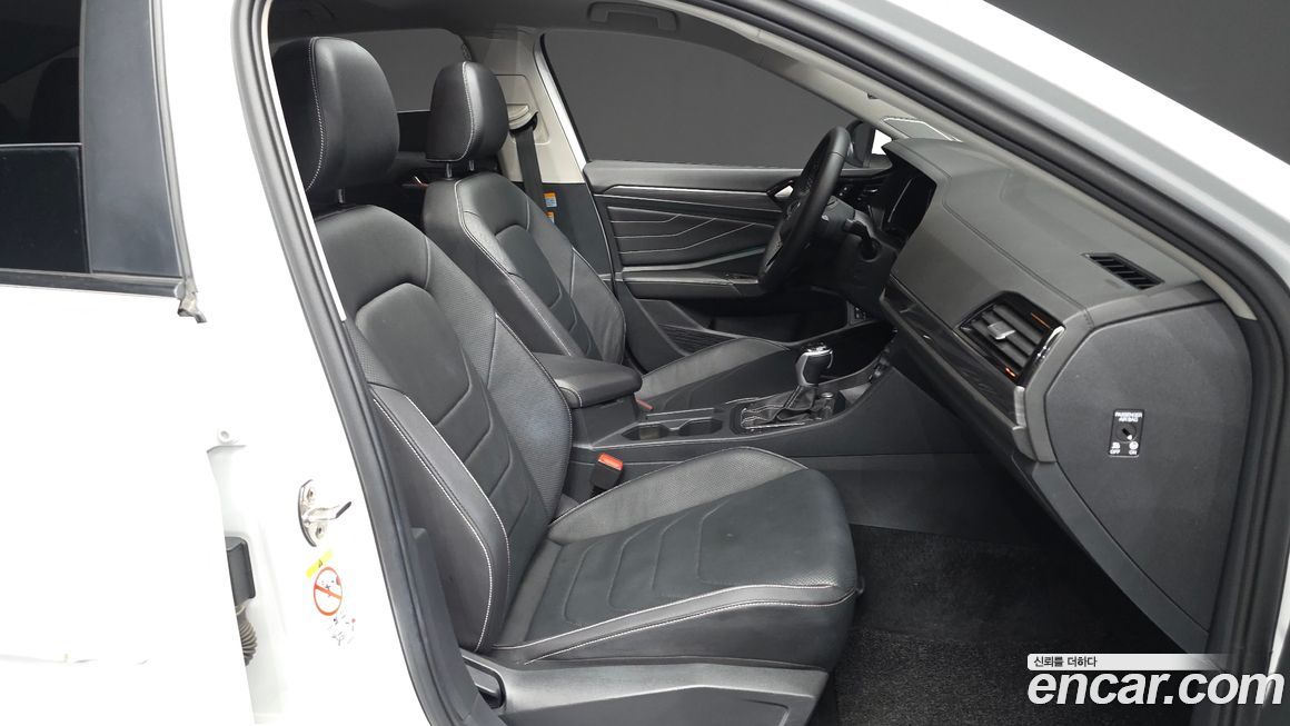 Volkswagen Jetta 2023