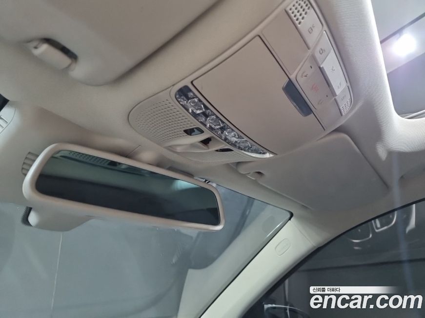 Mercedes-Benz GLC-Class 2019