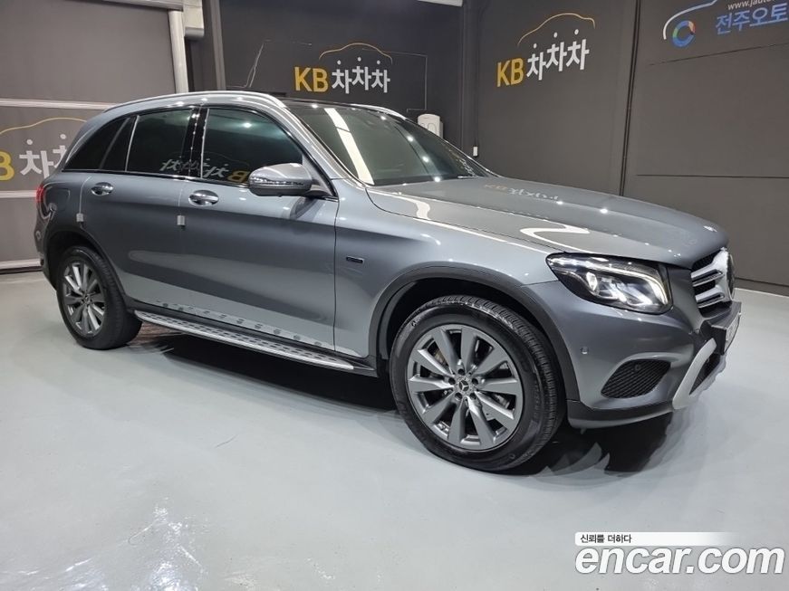 Mercedes-Benz GLC-Class 2019