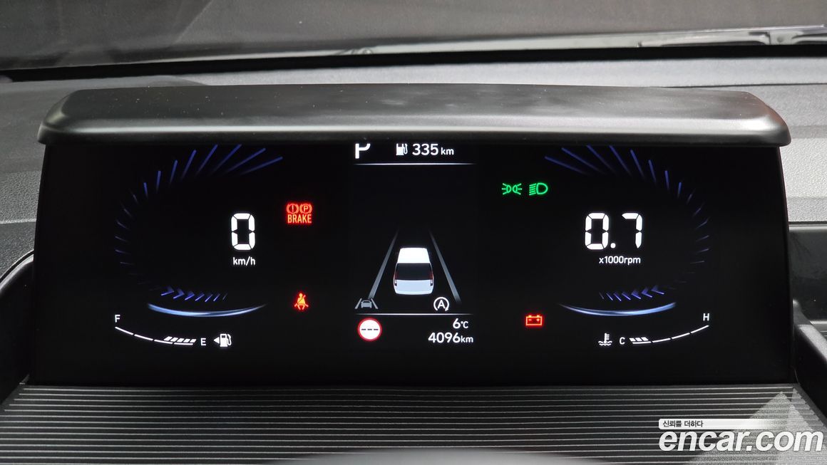 Hyundai Staria 2022