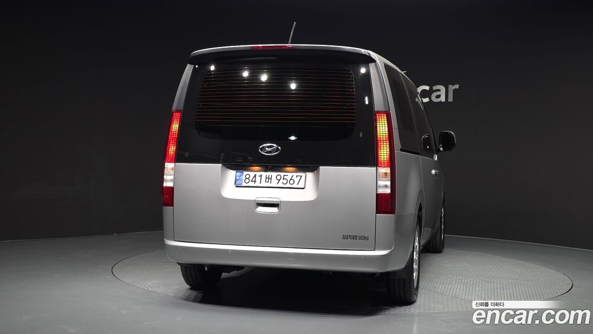 Hyundai Staria 2022