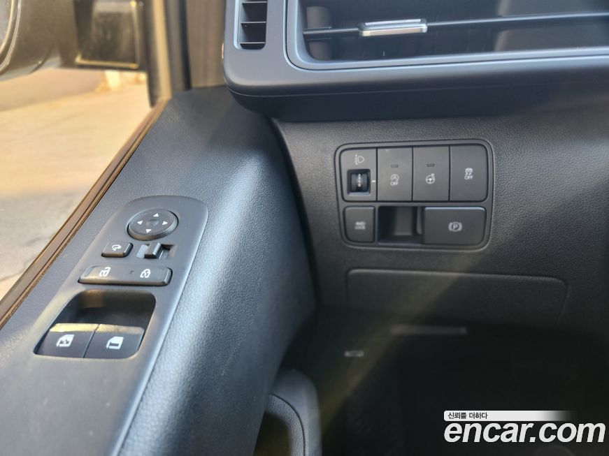 Hyundai Staria 2022