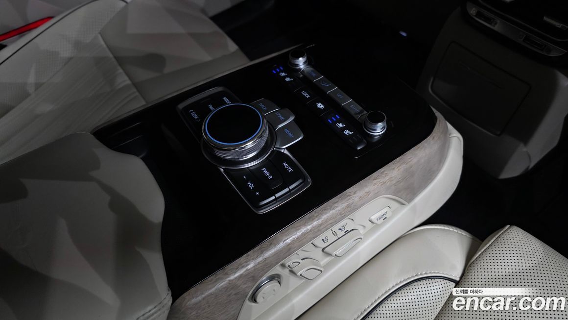 Genesis G90 2021