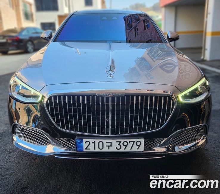 Mercedes-Benz S-Class 2024