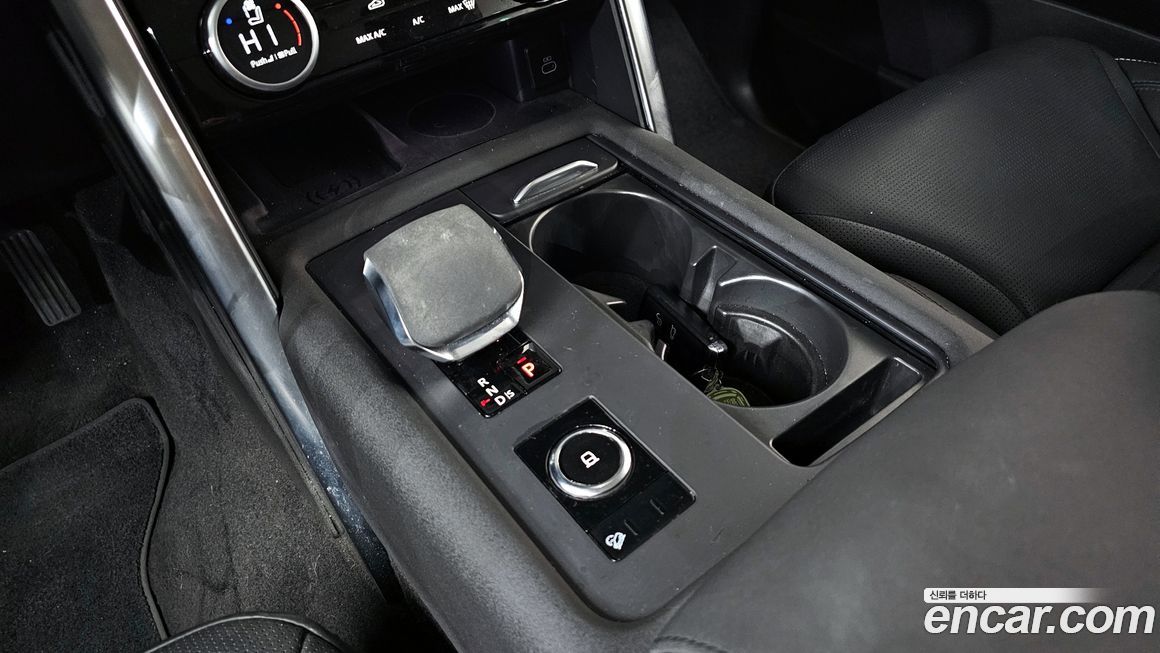 Land Rover Discovery 2023