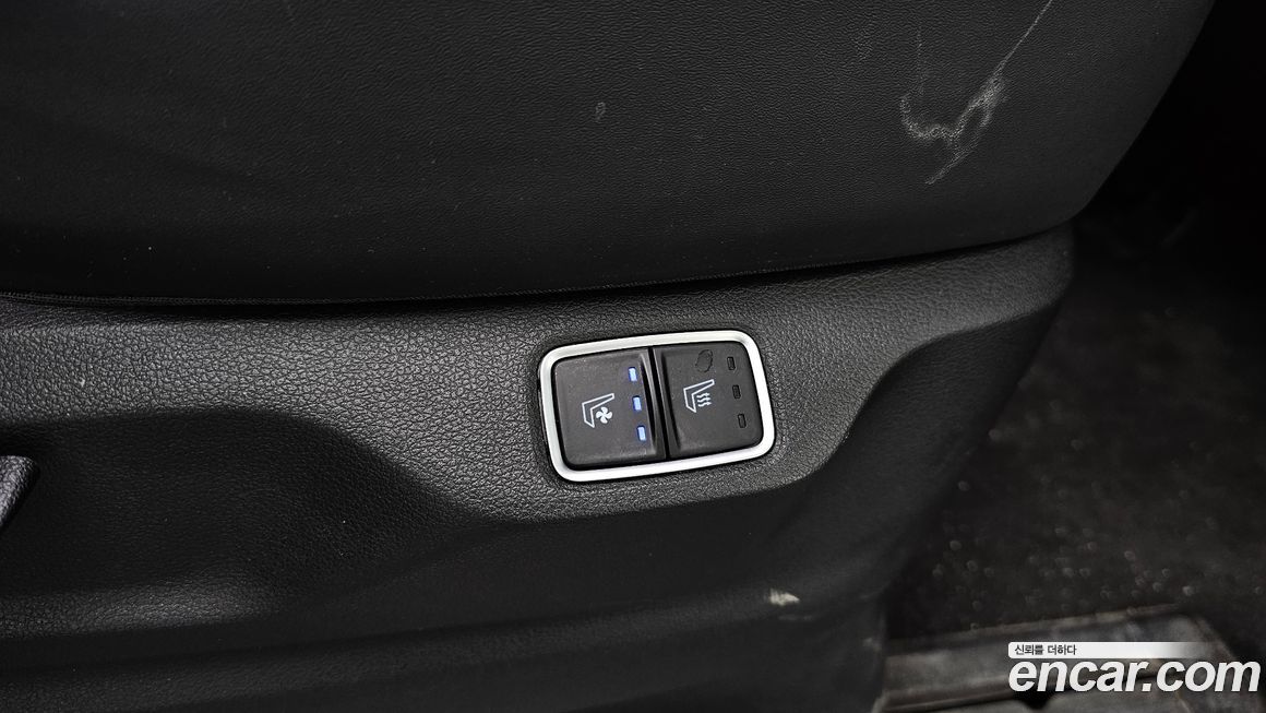 Hyundai Staria 2025