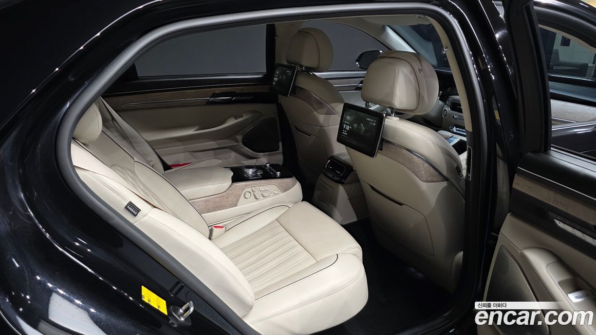 Genesis G90 2021