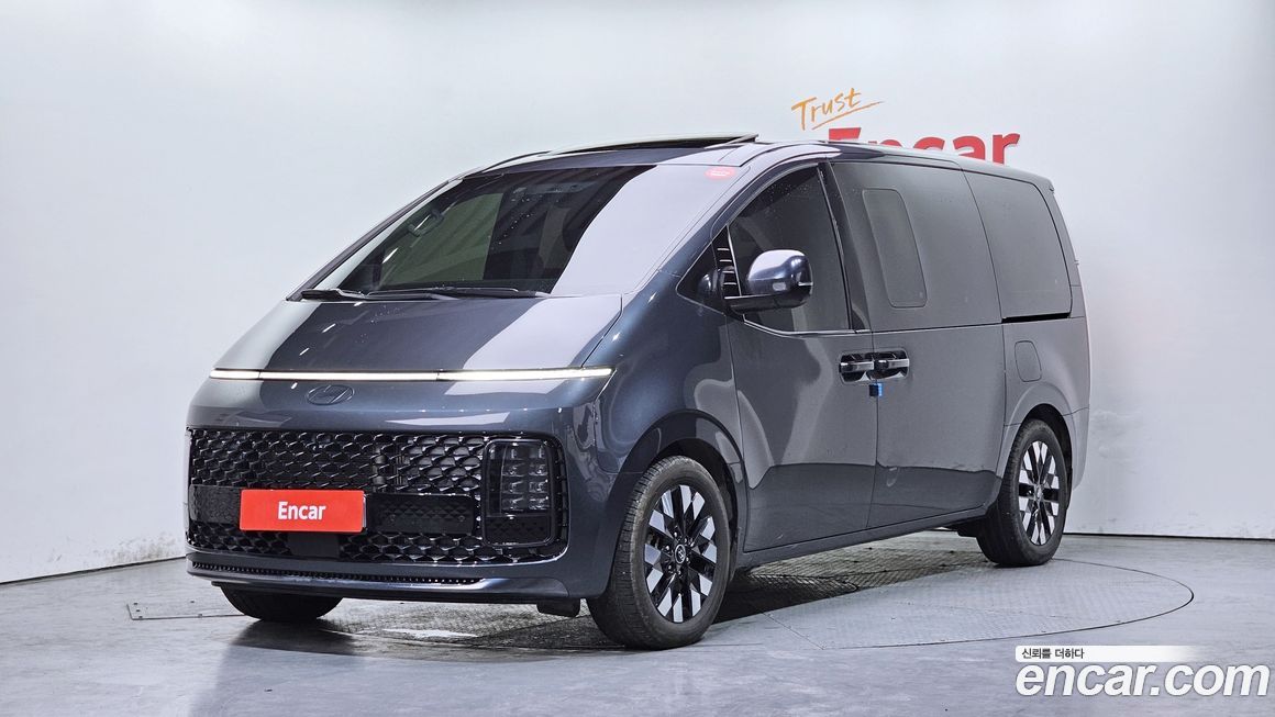 Hyundai Staria 2025