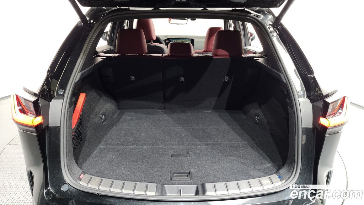 Lexus NX 2025