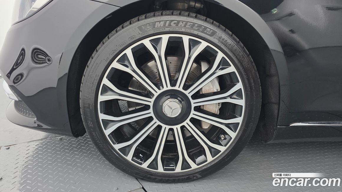 Mercedes-Benz S-Class 2020