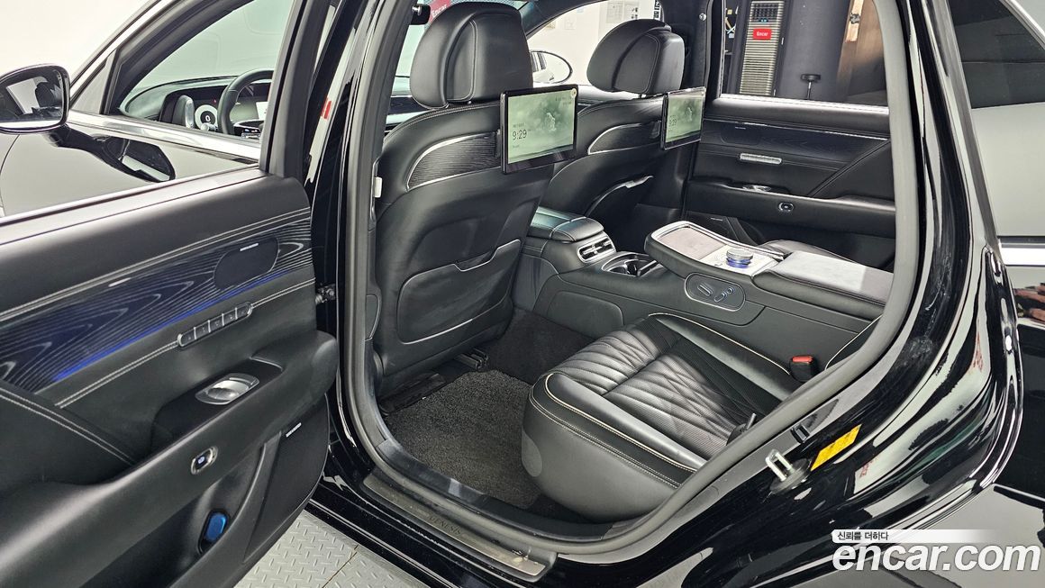 Genesis G90 2023