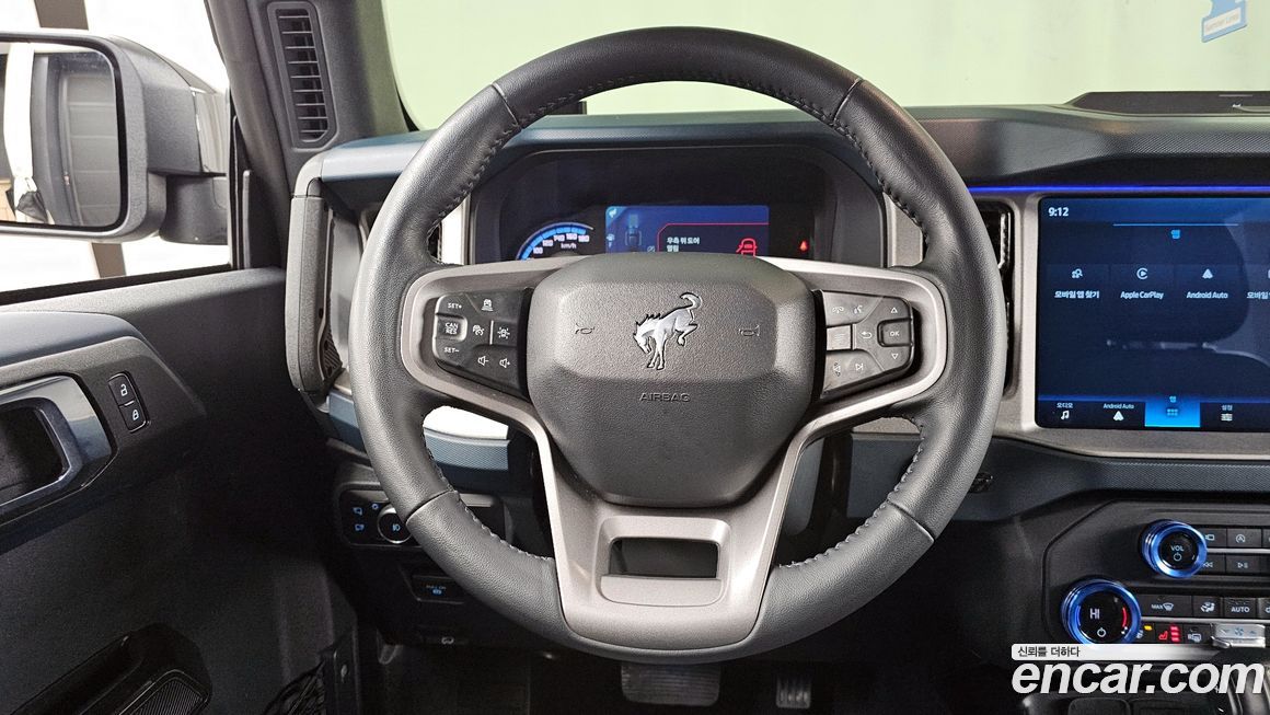 Ford Bronco 2024