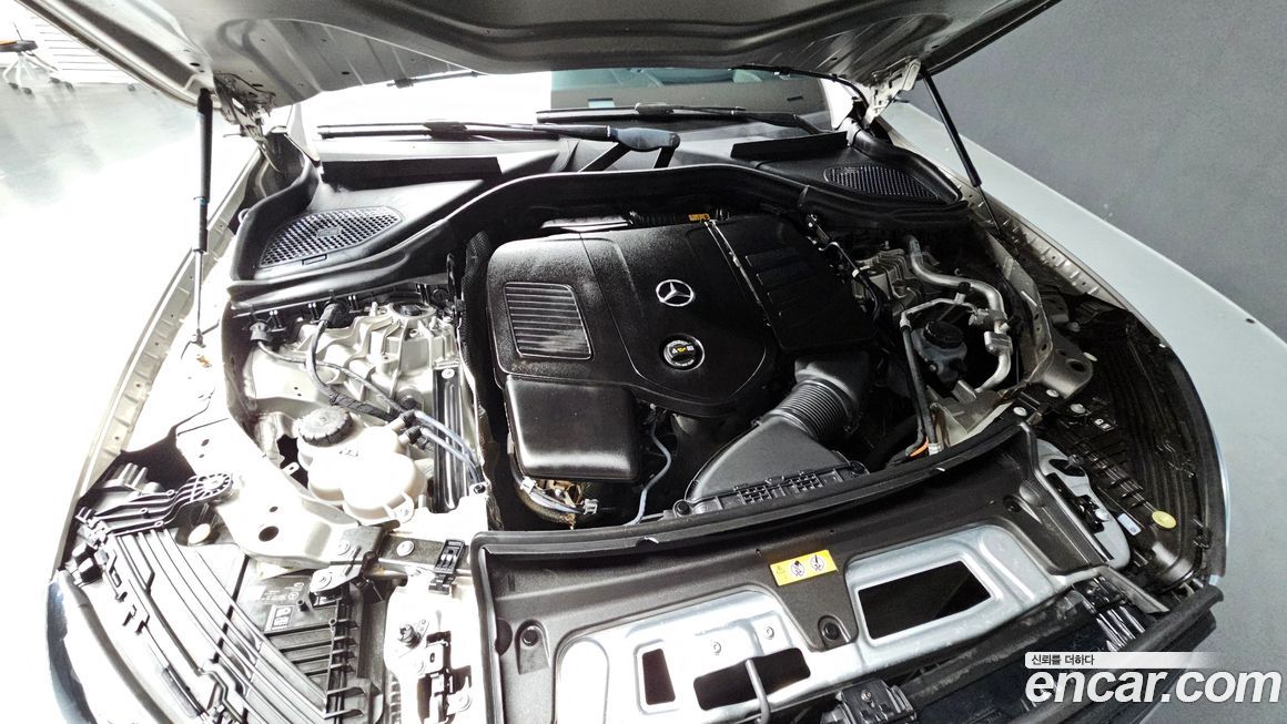 Mercedes-Benz GLC-Class 2024